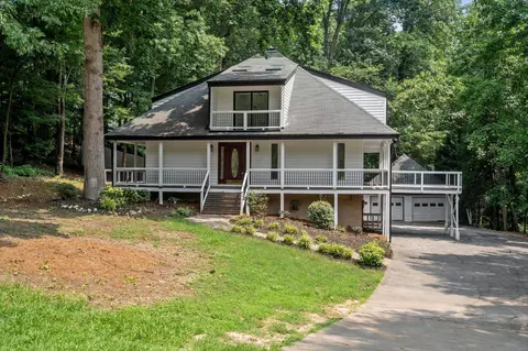 409 SE Maynard Rd, Cary, NC 27511