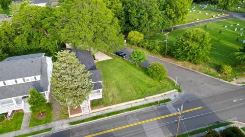 717 Kent St, Durham, NC 27701 photo 15