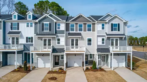 153 Sugar Run Dr #38, Fuquay Varina, NC 27526