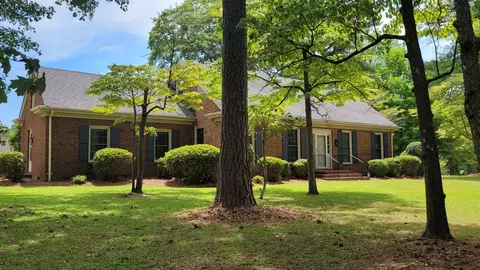 303 W Dunn St, Pinetops, NC 27864