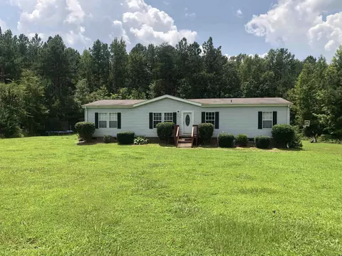 127 Premier Dr, Manson, NC 27553