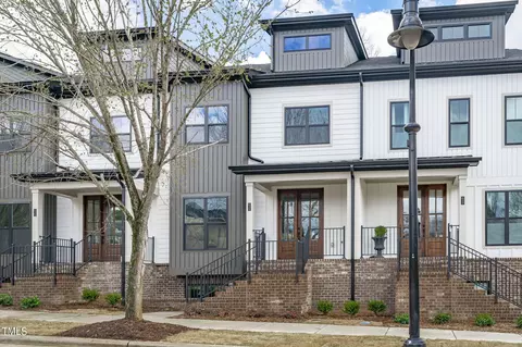 623 S Franklin St, Wake Forest, NC 27587