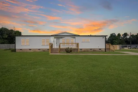 133 Timber Hollow Dr, Linden, NC 28356