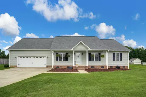 51 Tylerstone Dr, Fuquay Varina, NC 27526