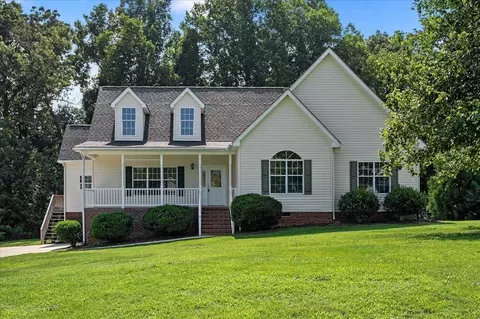40 Meadow Ln, Franklinton, NC 27525