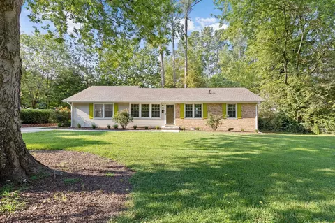 817 Chatham Ln, Raleigh, NC 27610