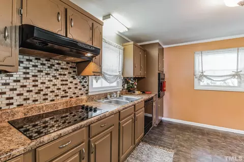 400 S 13th St, Erwin, NC 28339 photo 11