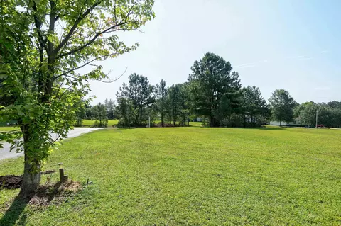 8308 Creek Rd, Willow Springs, NC 27592 photo 4