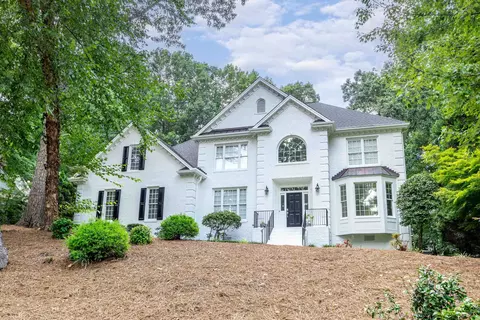 5032 Sunset Forest Cir, Holly Springs, NC 27540