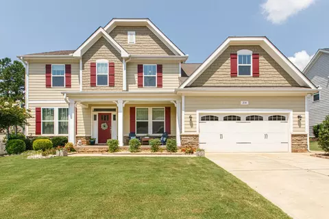 216 Logans Manor Dr, Holly Springs, NC 27540