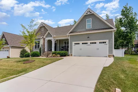 135 Walking Trl, Youngsville, NC 27596