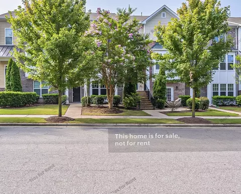 9334 Wooden Rd, Raleigh, NC 27617