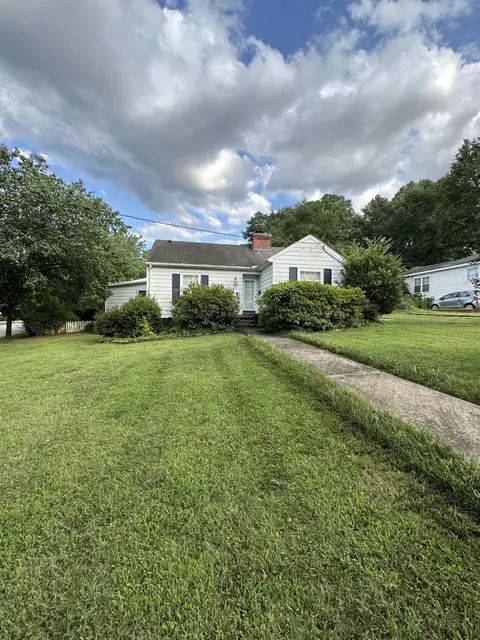 2822 Anderson Dr, Raleigh, NC 27608