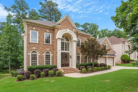 204 Arborhill Ln, Holly Springs, NC 27540