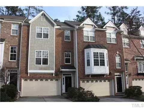 124 Vintage Dr, Chapel Hill, NC 27516