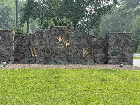 984 Bob White Dr, Vass, NC 28394