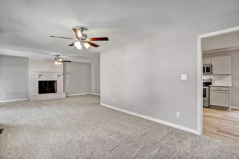 1005 E Maplewood Dr, Benson, NC 27504 photo 5