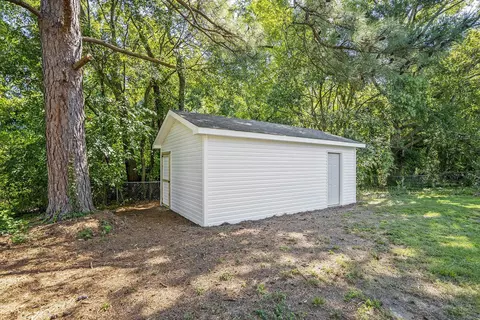1005 E Maplewood Dr, Benson, NC 27504 photo 27