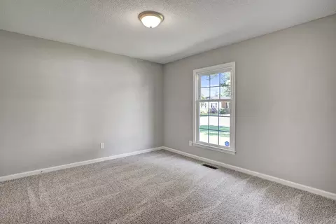 1005 E Maplewood Dr, Benson, NC 27504 photo 16