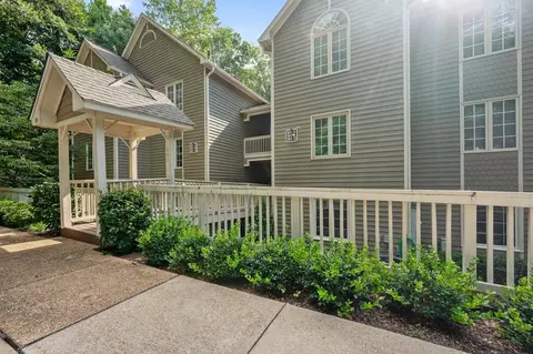 301 Glen Echo Ln #D, Cary, NC 27518