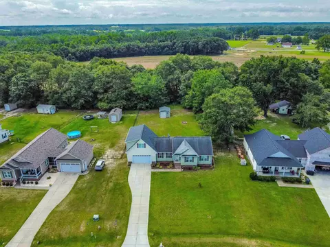 44 Beasley Estates Dr, Benson, NC 27504 photo 1