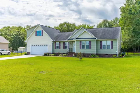 44 Beasley Estates Dr, Benson, NC 27504 photo 4