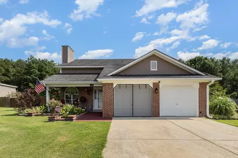 8719 Tangletree Dr, Linden, NC 28356