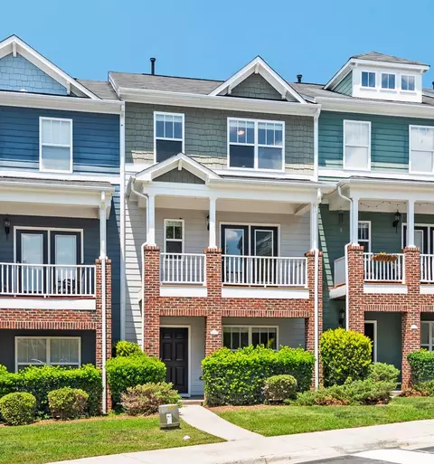342 Kinellan Ln, Cary, NC 27519