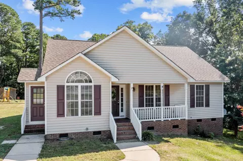 302 Laurel Dr, Smithfield, NC 27577 photo 1