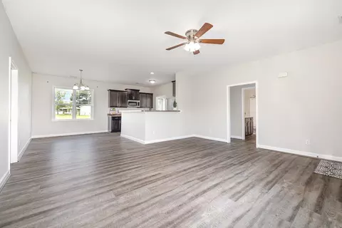 77 Bryan Godwin Ct, Erwin, NC 28339 photo 4