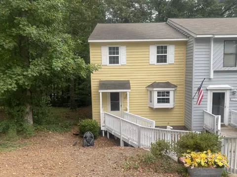 5730 Three Oaks Dr, Raleigh, NC 27612