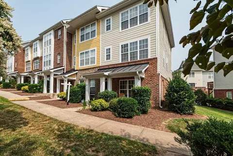 3847 Cary Glen Blvd, Cary, NC 27519
