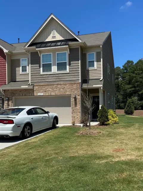 1079 Flagler St, Durham, NC 27713 photo 2