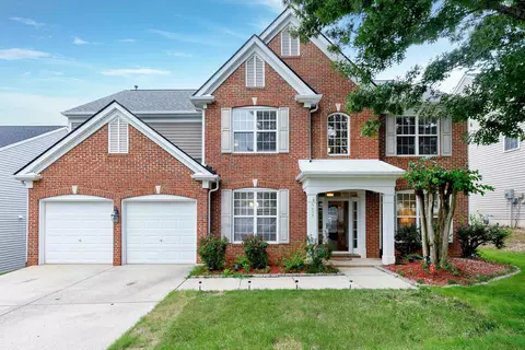 5438 Wind Mountain Ln, Raleigh, NC 27613