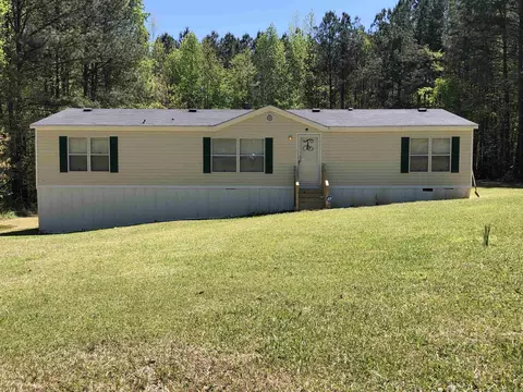135 Chestnut Dr, Warrenton, NC 27589
