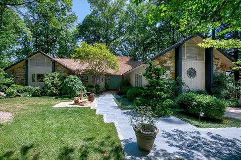 105 Dumbarton Ct, Cary, NC 27511