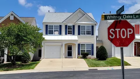 204 Whitney Oaks Ln, Morrisville, NC 27560