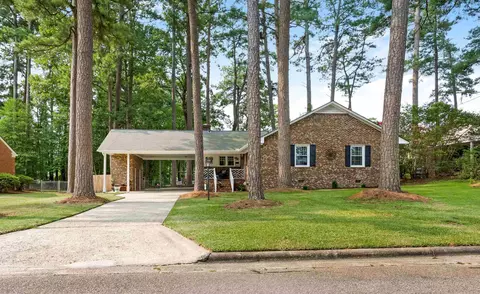 1913 Delwood Dr W, Wilson, NC 27893