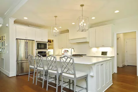 5405 Crestview Rd, Raleigh, NC 27609 photo 4