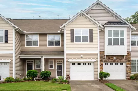 205 Suffolk Green Ln, Morrisville, NC 27560