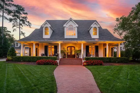 105 Fairway Valley Ct, Cary, NC 27513