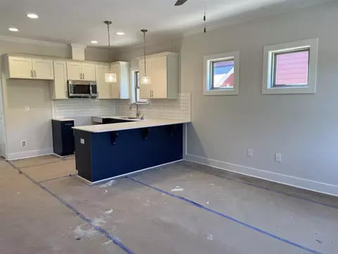 703 Grant St # A, Durham, NC 27701 photo 4