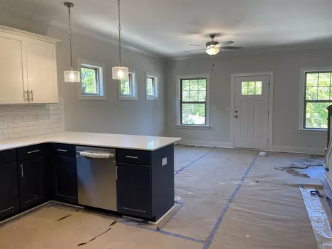 703 Grant St # A, Durham, NC 27701 photo 10