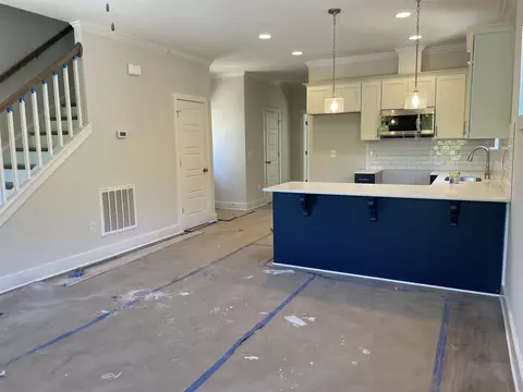 703 Grant St # A, Durham, NC 27701 photo 5