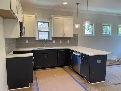 703 Grant St # B, Durham, NC 27701 photo 9