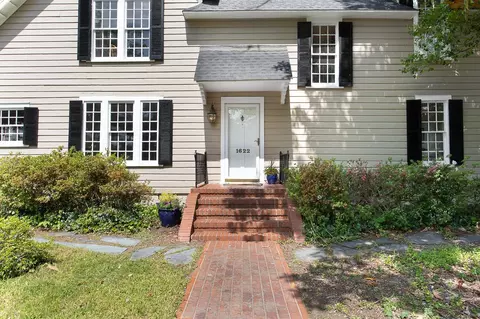 1622 University Dr, Durham, NC 27707