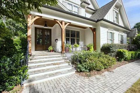 741 Powell Dr, Raleigh, NC 27606