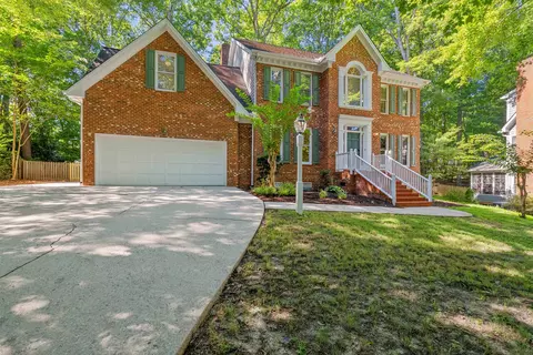 1004 S Wellonsburg Pl, Apex, NC 27502 photo 5
