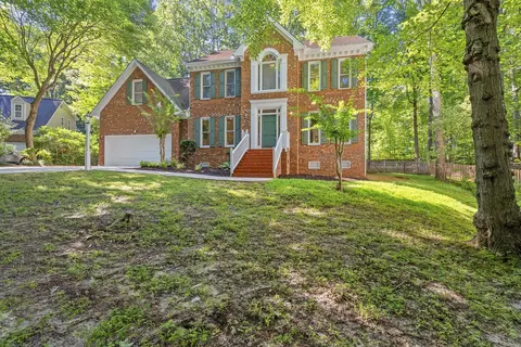 1004 S Wellonsburg Pl, Apex, NC 27502 photo 1