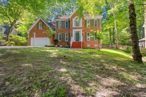 1004 S Wellonsburg Pl, Apex, NC 27502 photo 4